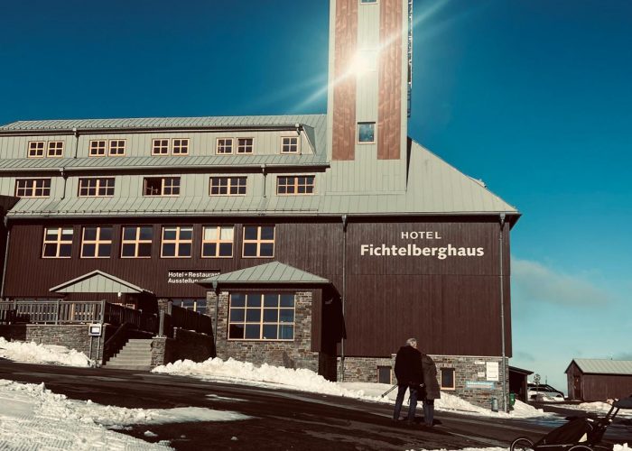 c9607a09-23bf-4c58-bf08-f3622fa5327d